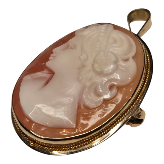 Vintage Italian Cameo in Solid Yellow Gold