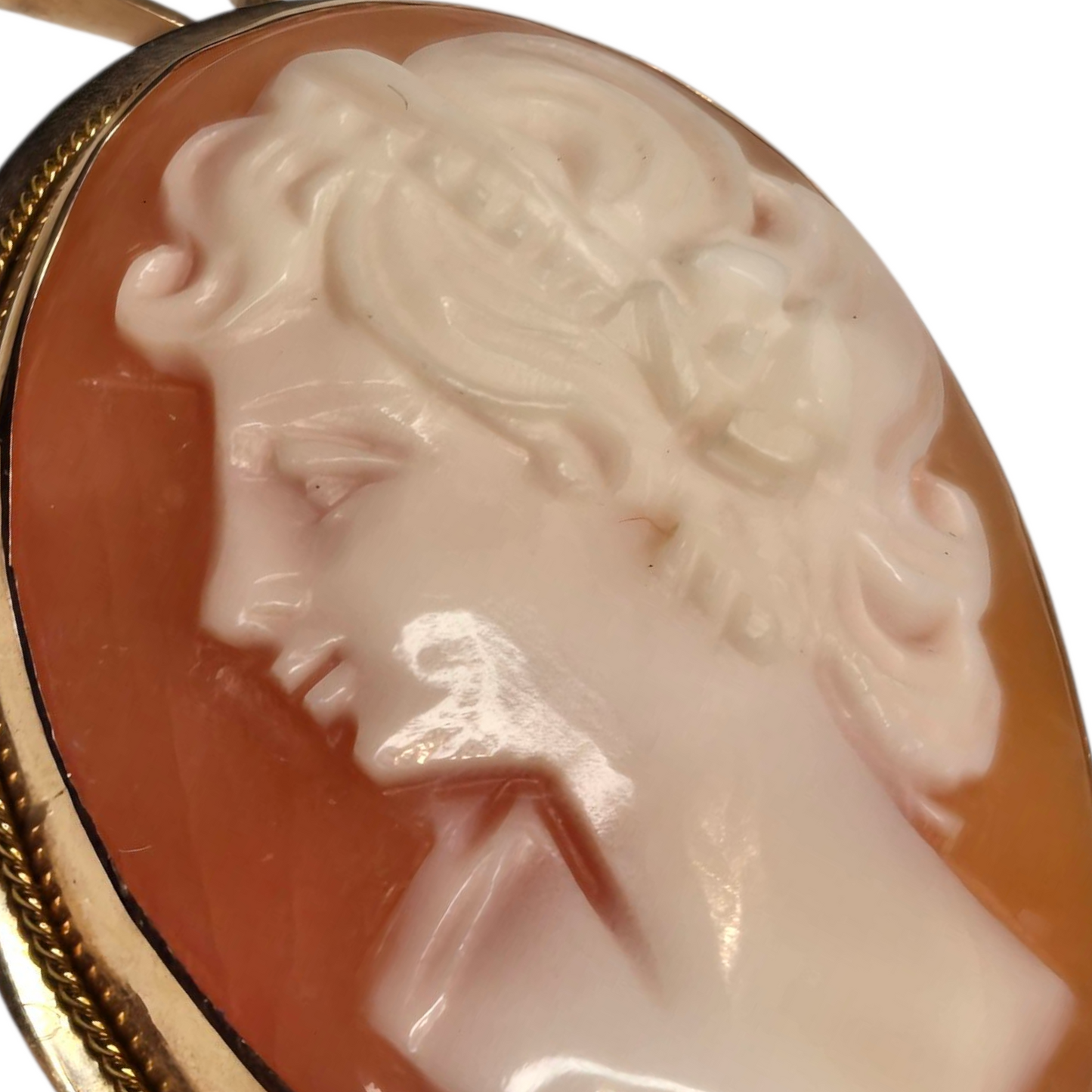 Vintage Italian Cameo in Solid Yellow Gold