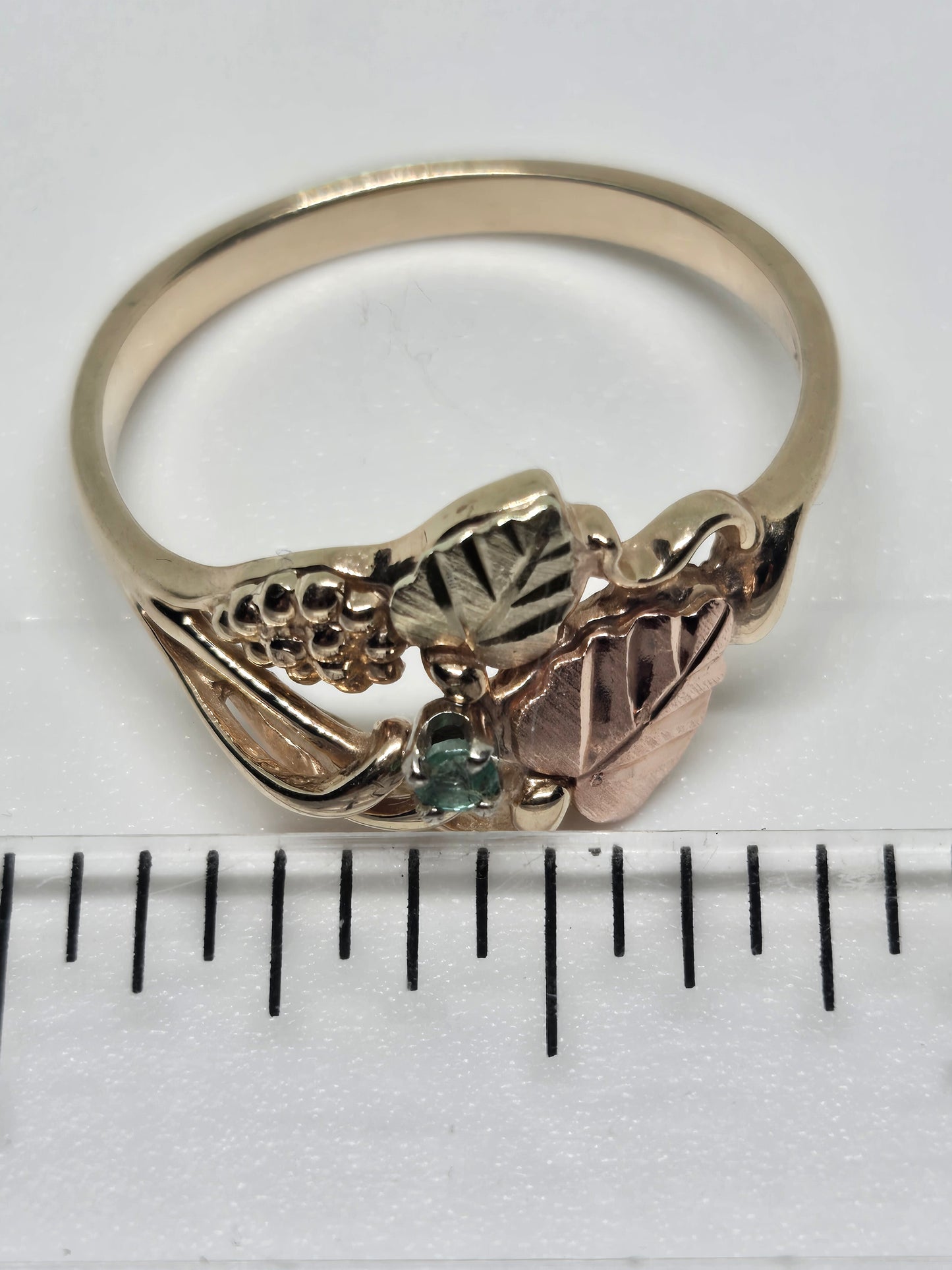 Black Hills Gold Emerald Gemstone Grape Leaf Design Yellow & Rose Gold Ring