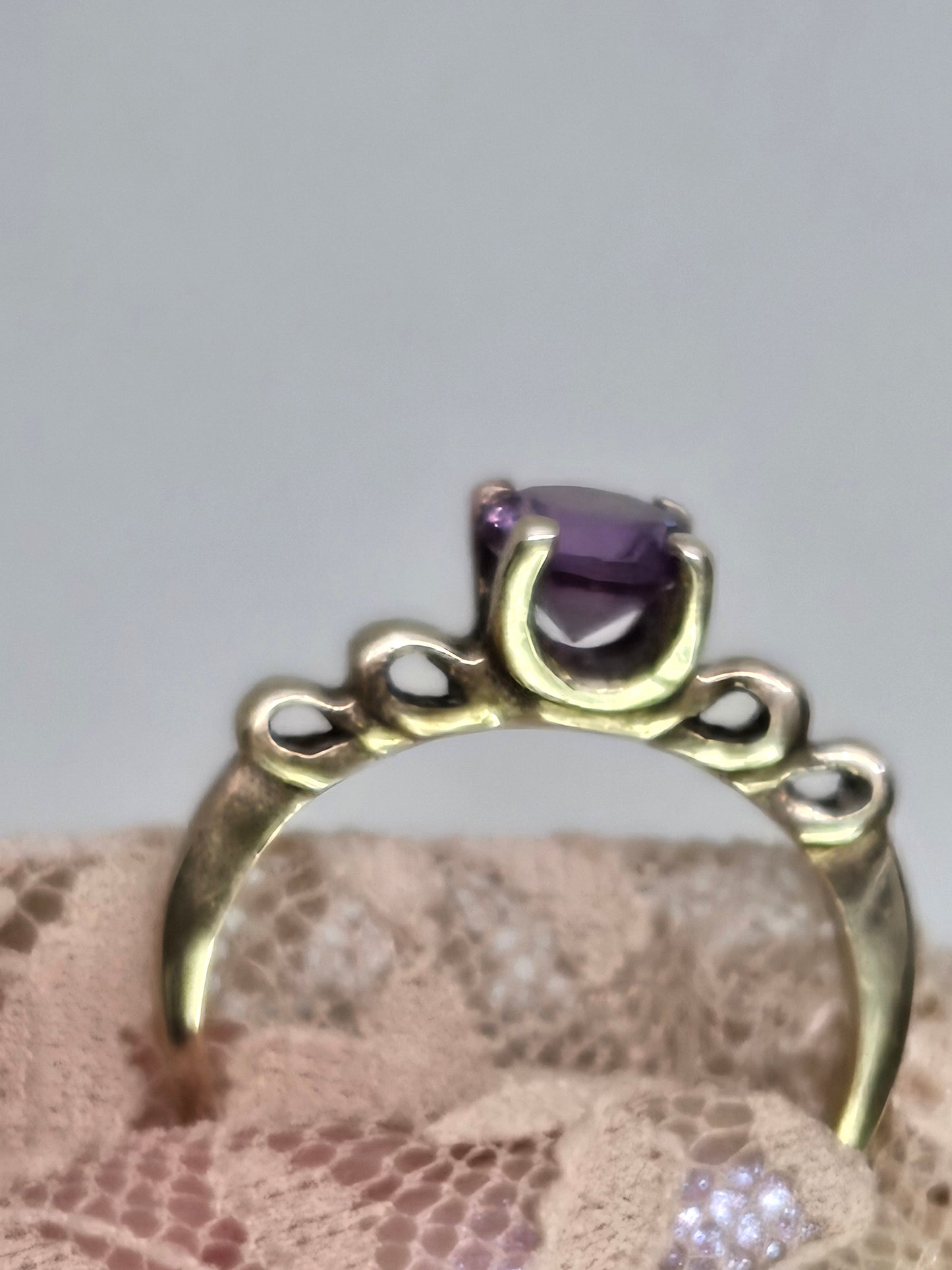 Color Changing Purple Sapphire Solitaire Setting Yellow Gold Ring