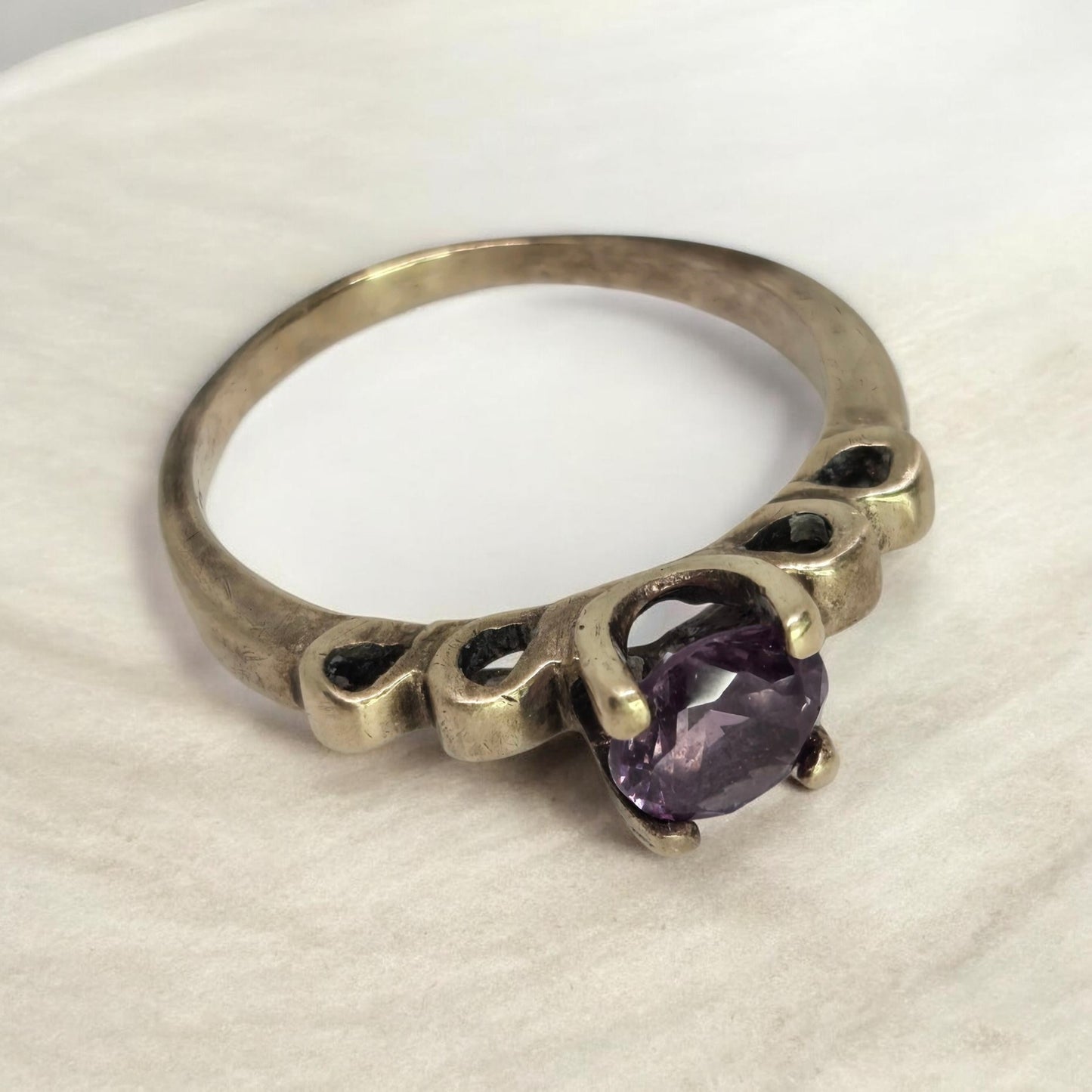 Color Changing Purple Sapphire Solitaire Setting Yellow Gold Ring