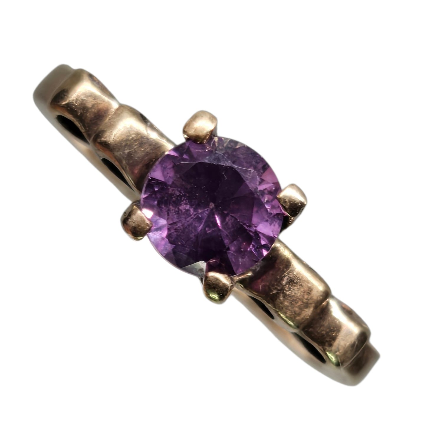 Color Changing Purple Sapphire Solitaire Setting Yellow Gold Ring